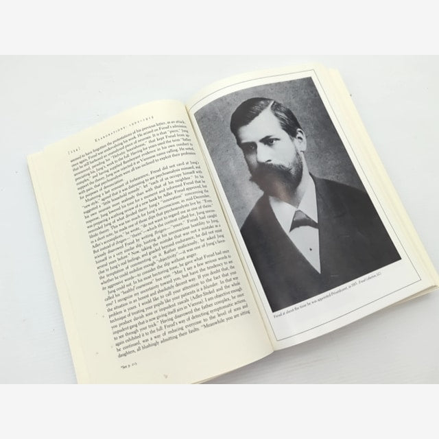 Freud Life For Our Time by Peter Gay (Paperback, 1998) 1st Edition Biography by Peter Gay — photo 4