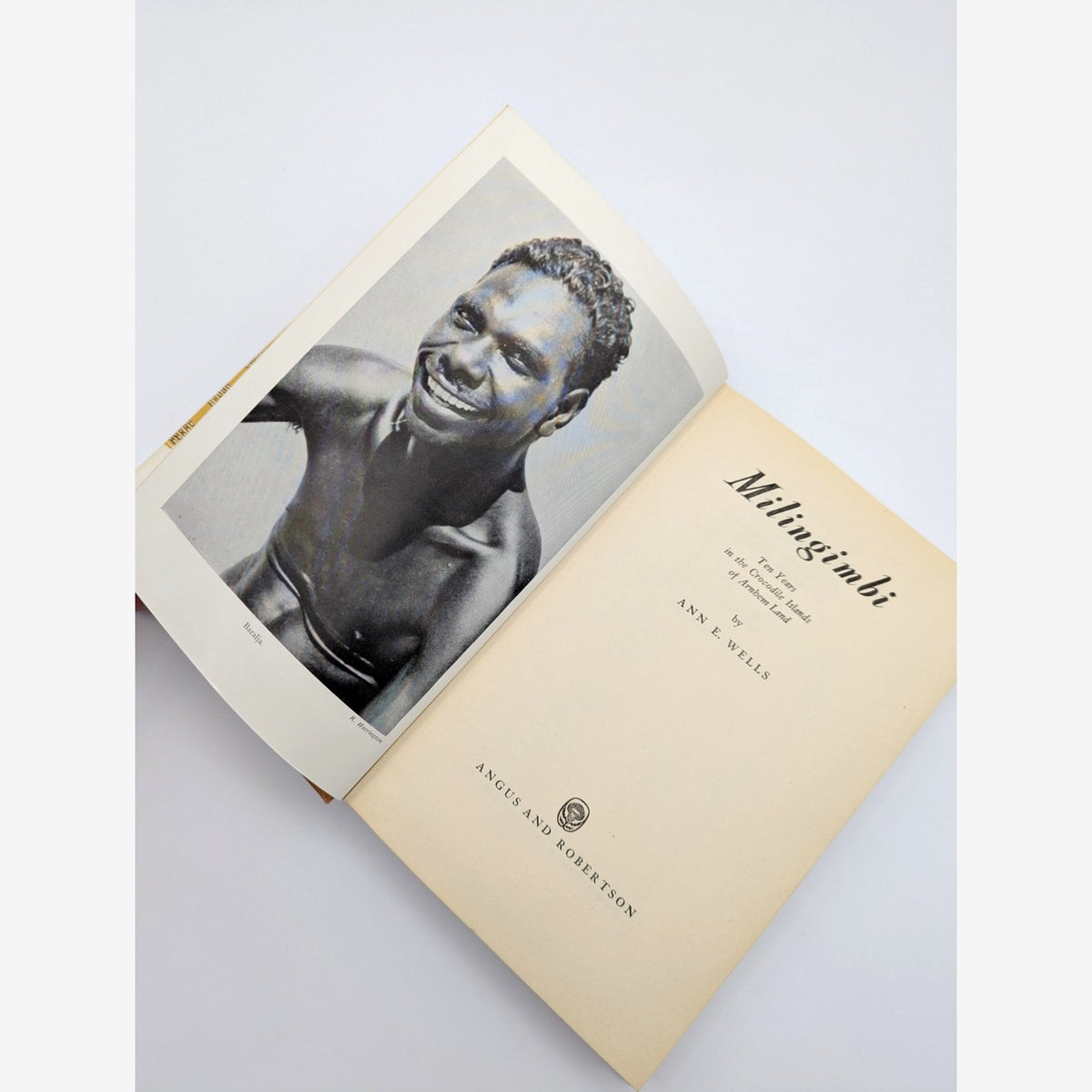 Life In The Crocodile Islands [milingimbi], Ann E Wells, 1963 1st Ed Aboriginal by Ann E Wells — photo 5
