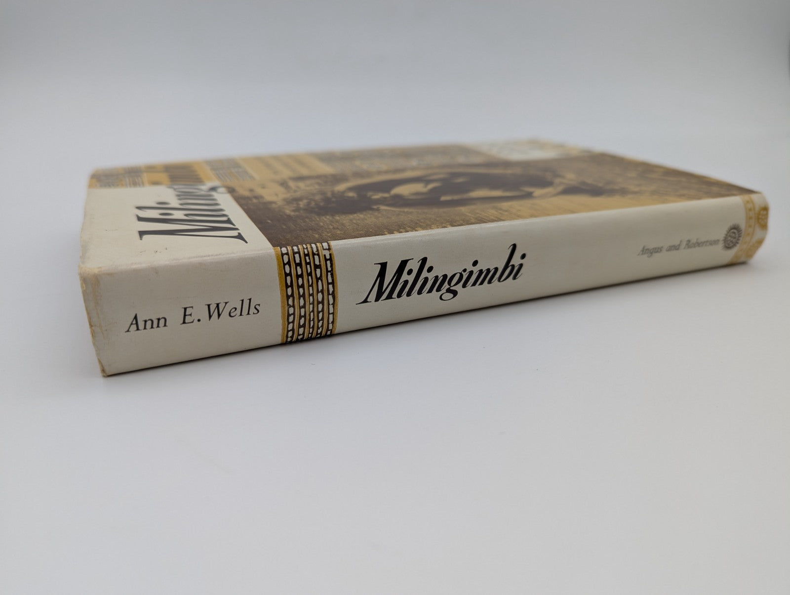 Life In The Crocodile Islands [milingimbi], Ann E Wells, 1963 1st Ed Aboriginal by Ann E Wells — photo 7