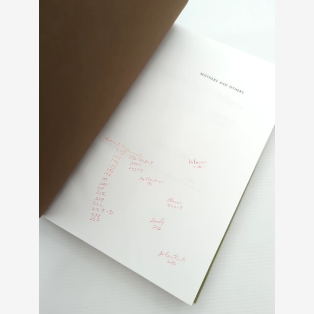 Mothers And Others The Evolutionary Origins Of Mutual Understanding, Sarah Blaff by Sarah Blaffer Hrdy — photo 4