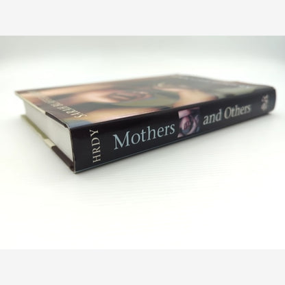 Mothers And Others The Evolutionary Origins Of Mutual Understanding, Sarah Blaff by Sarah Blaffer Hrdy — photo 5