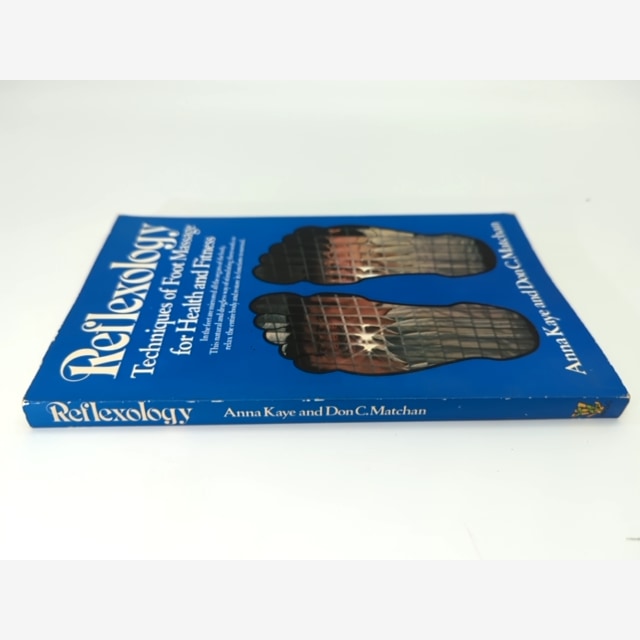 Reflexology: Techniques Of Foot Massage For Health And Fitness by Anna Kaye by Anna Kaye — photo 3