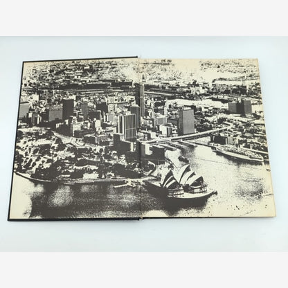 Sydney: A Book of Photographs by David Mist (Hardcover, 1969) Photographers by David Mist — photo 4