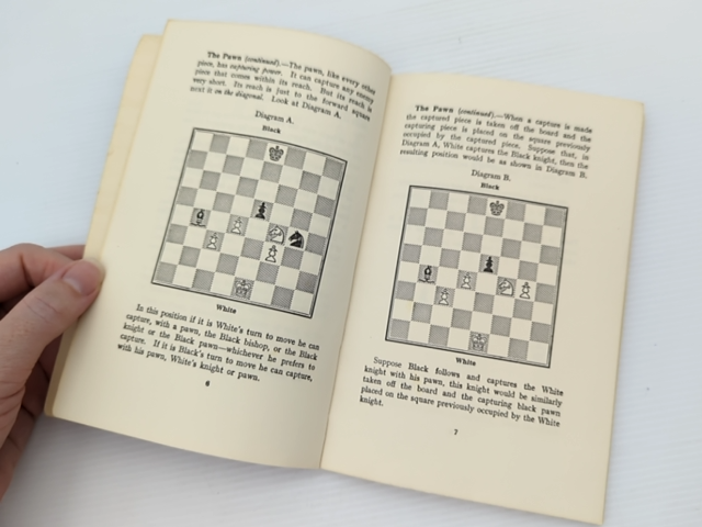 The Beginner's Book Of Chess by F Hollings (Paperback, 2010) — photo 4