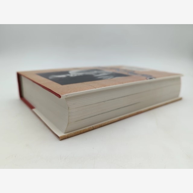 The Fatal Shore: History Of The Transportation Of Convicts To Australia, 1787-18 by Robert Hughes — photo 5