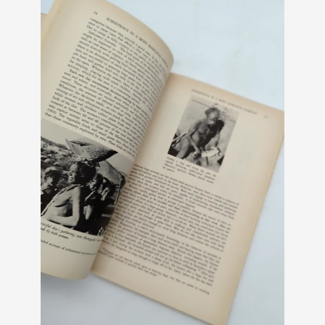 The Mardudjara Aborigines: Living The Dream In Australia's Desert (case Studies) by Robert Tonkinson — photo 4