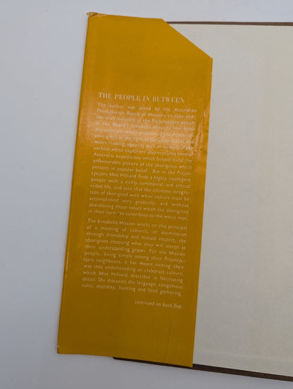 The People In Between: Pitjantjatjara People Of Ernabella W. Hillard Aboriginal by Winifred Hillard — photo 4