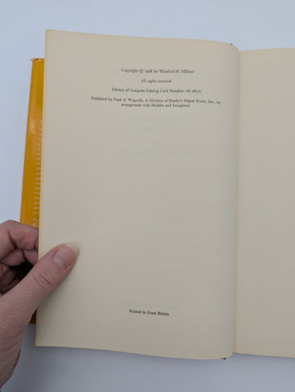 The People In Between: Pitjantjatjara People Of Ernabella W. Hillard Aboriginal by Winifred Hillard — photo 5
