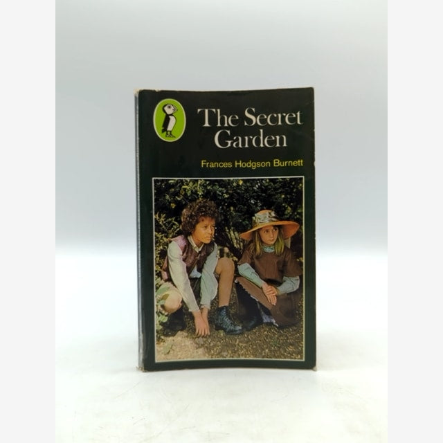 The Secret Garden by Frances Hodgson Burnett, Classic Literature by Frances Hodgson Burnett book cover