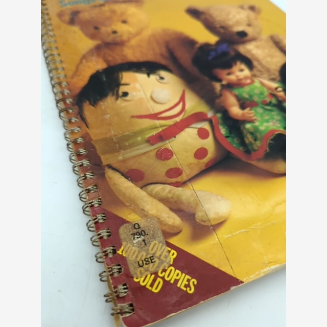 Useful Book: Songs And Ideas From Play School (ABC Books) Vintage Preschool... by Not Available — photo 4
